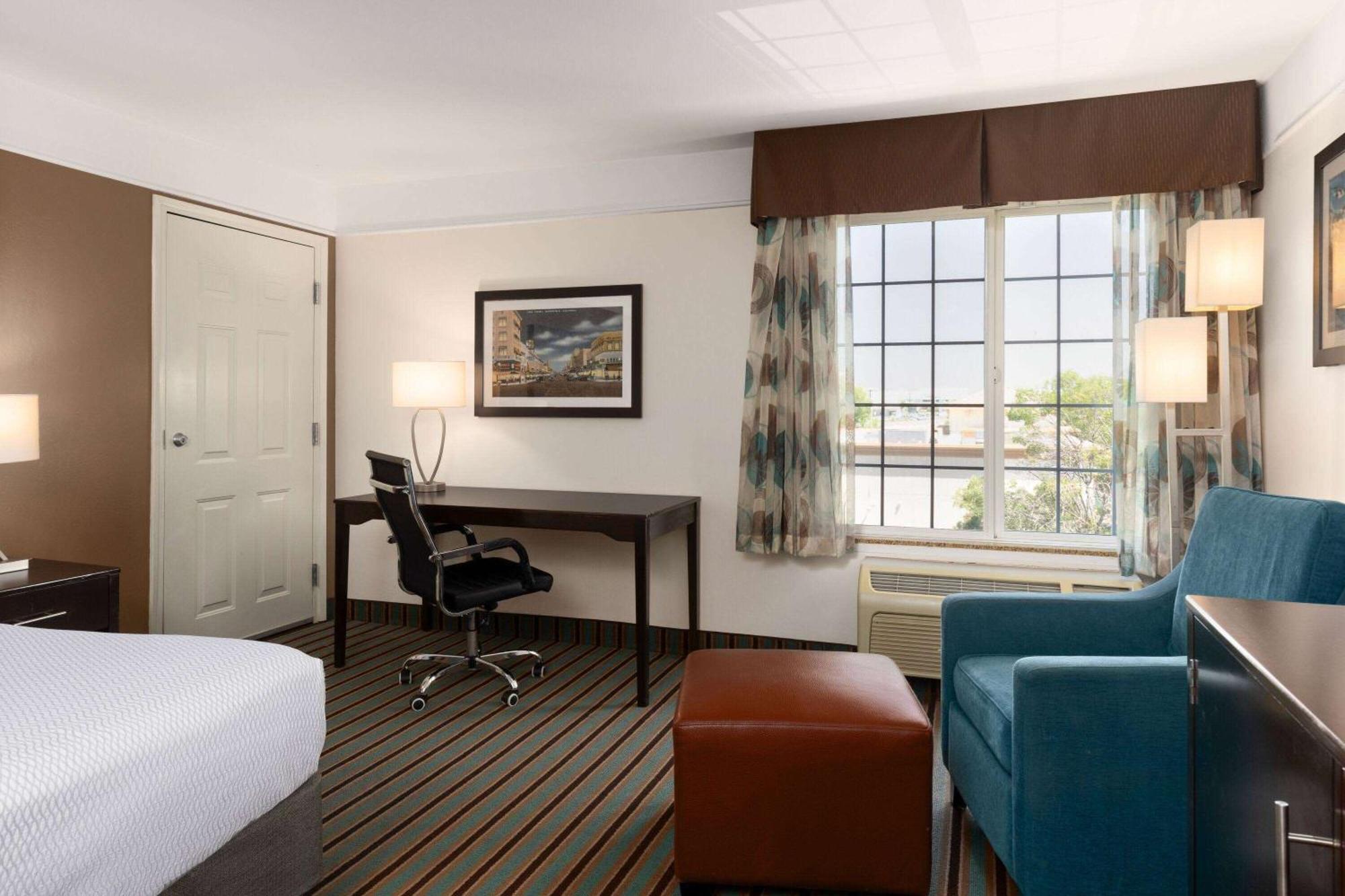 Hotel La Quinta By Wyndham Bakersfield North Zewnętrze zdjęcie