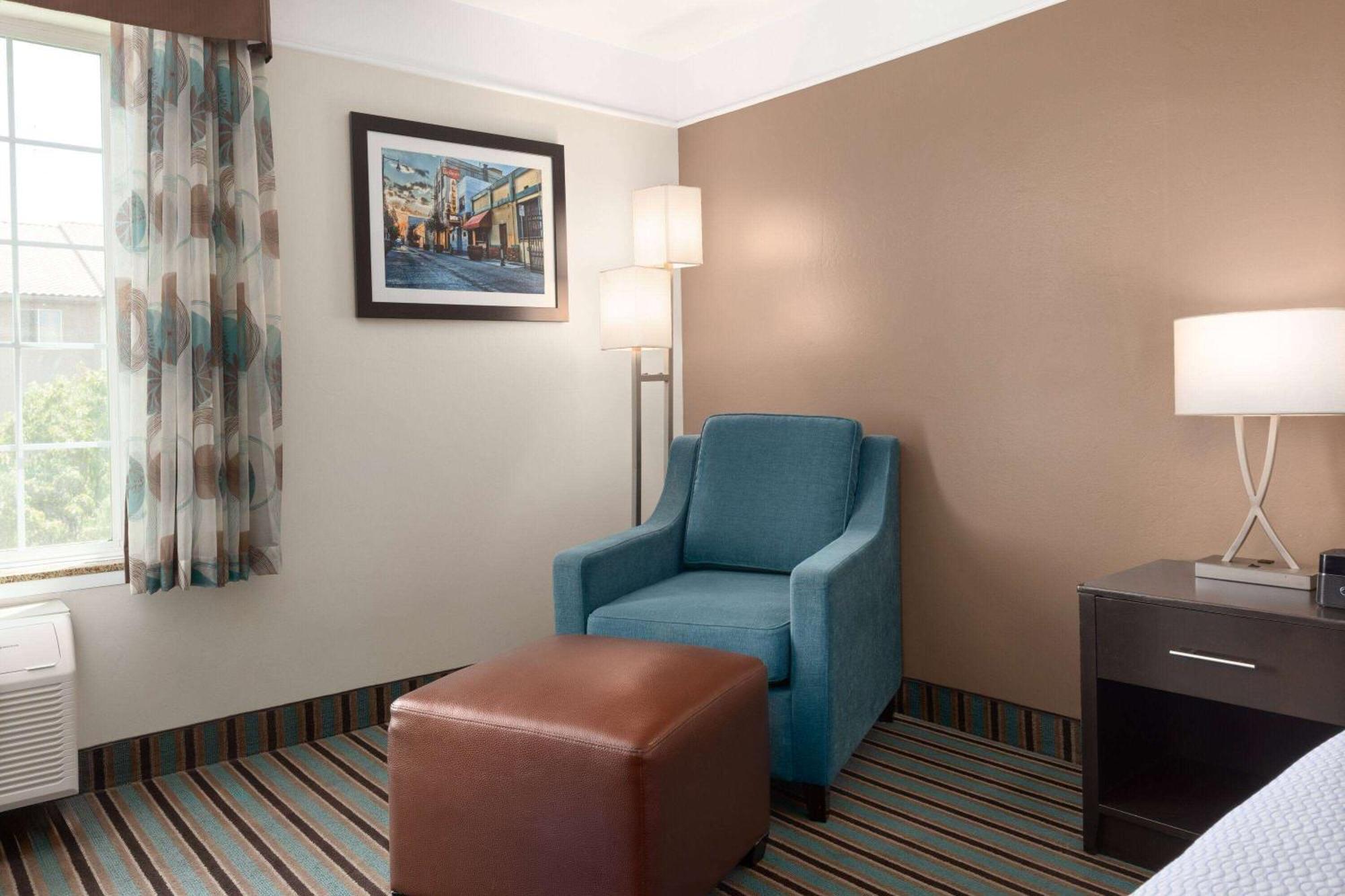 Hotel La Quinta By Wyndham Bakersfield North Zewnętrze zdjęcie